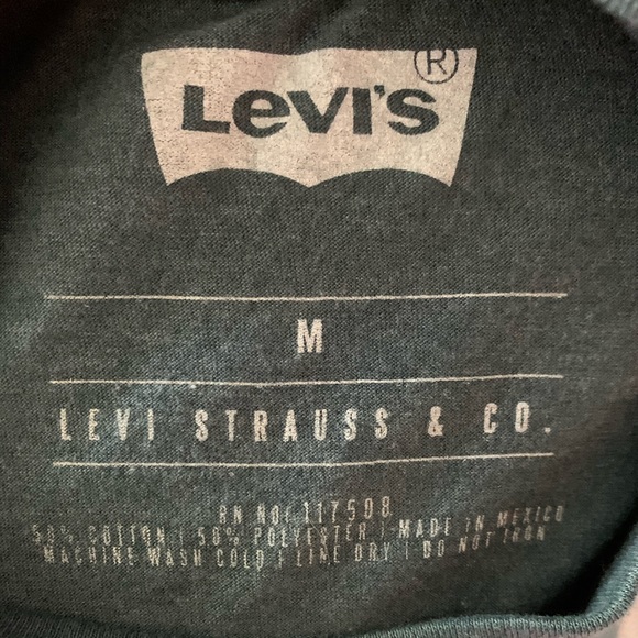 Levi T-shirt - Picture 2 of 2